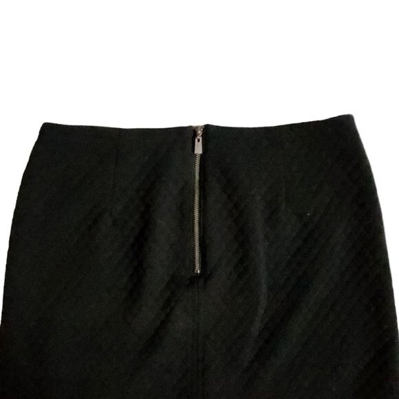 Laundry by Shelli Segal Black Textured Quilted Mini Skirt Zipper Pockets Sz 2 - Picture 4 of 10